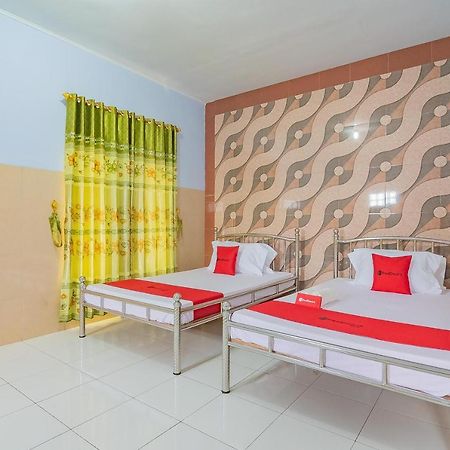 Reddoorz Syariah @ Tambak Mekar Street Subang Hotell Djalantjagak Exteriör bild