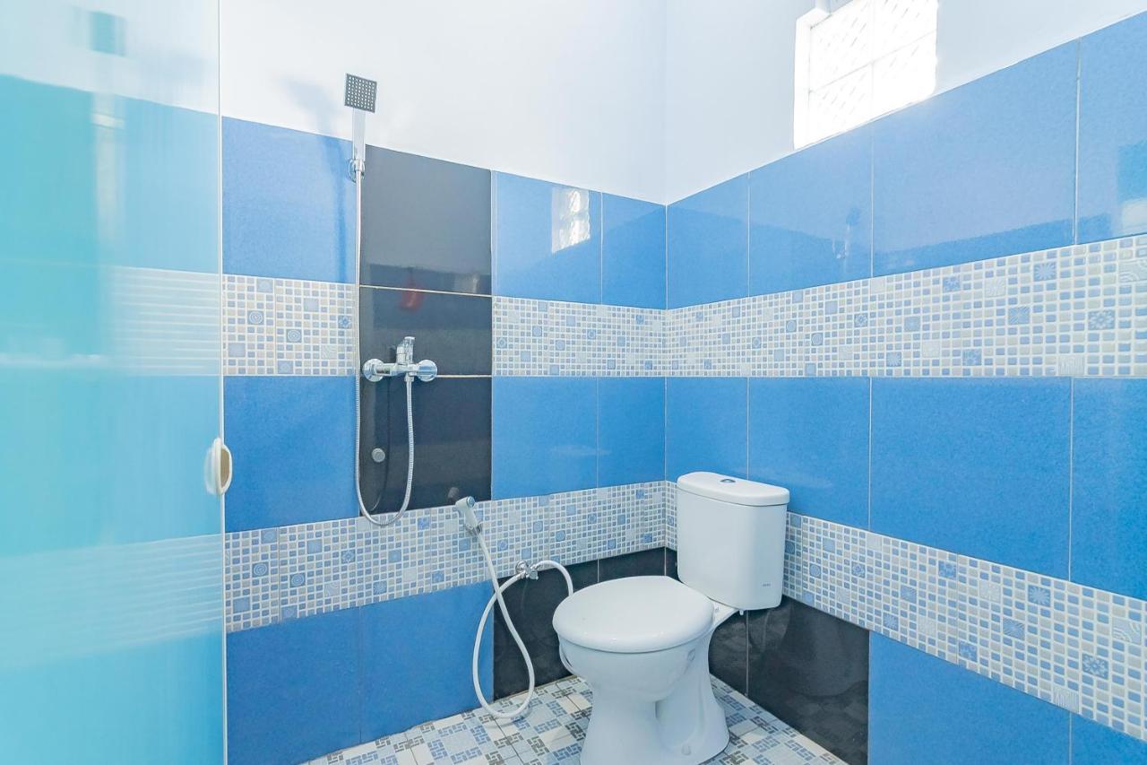 Reddoorz Syariah @ Tambak Mekar Street Subang Hotell Djalantjagak Exteriör bild