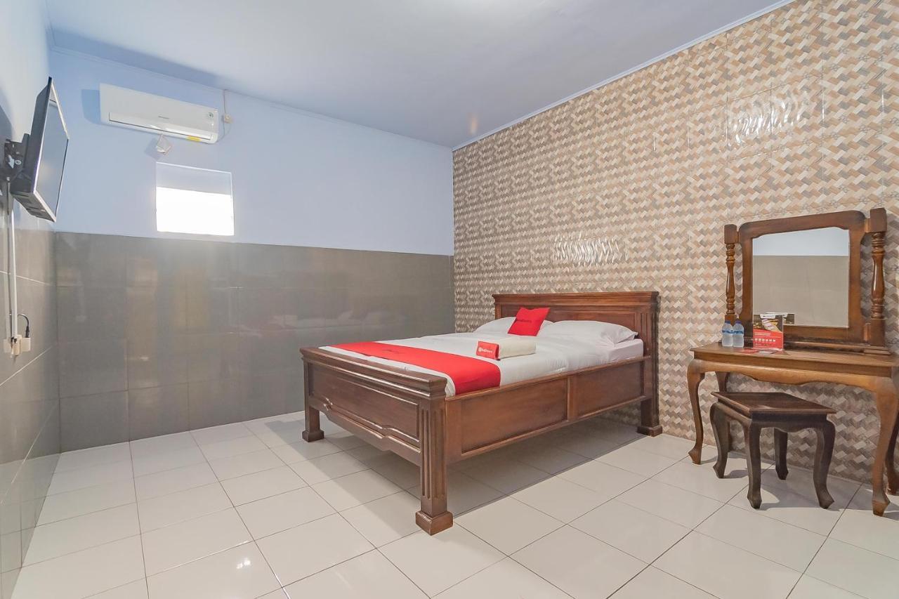 Reddoorz Syariah @ Tambak Mekar Street Subang Hotell Djalantjagak Exteriör bild